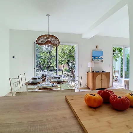 فيلة L'orangeraie By Interhome *